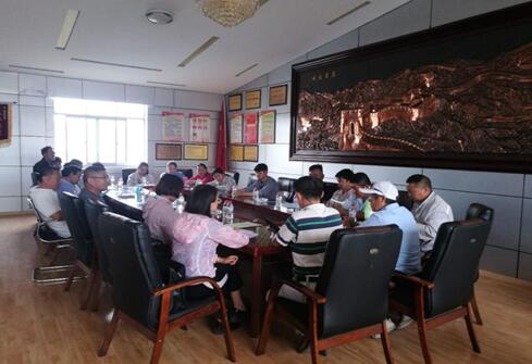 云南南涧：凤祥饱享劳动法律法规宣传“大餐”