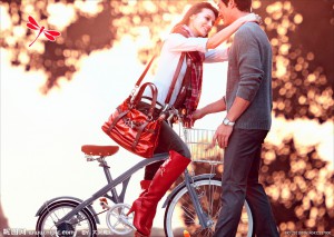 红蜻蜓皮鞋辨别真假，教大家辨别真假红蜻蜓。