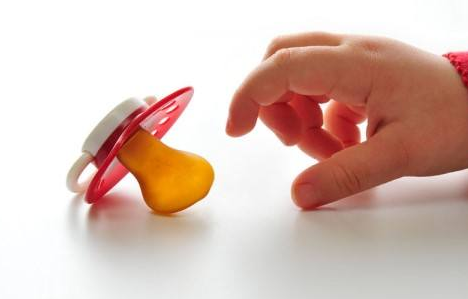 奶嘴防伪标志定制价值，看看315防伪是怎么制作出来的？