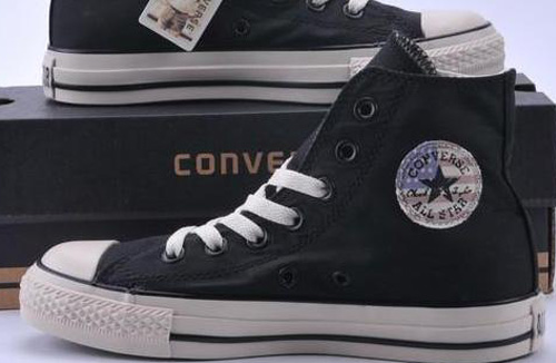 匡威鞋真假鉴别（ 匡威鞋防伪查询方法） 