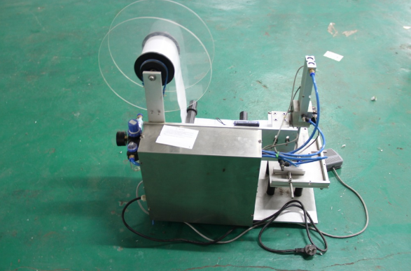 防伪标签贴标机